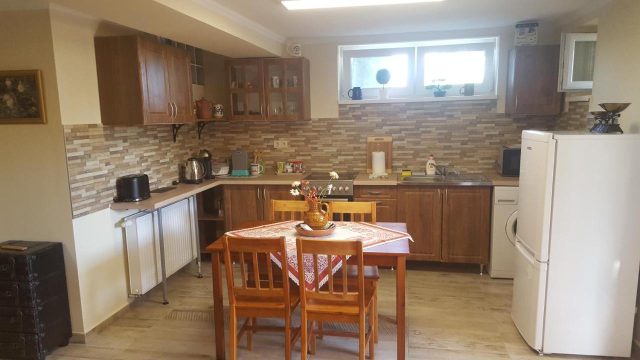 Gyoengyvirag Apartman Кестхей Экстерьер фото