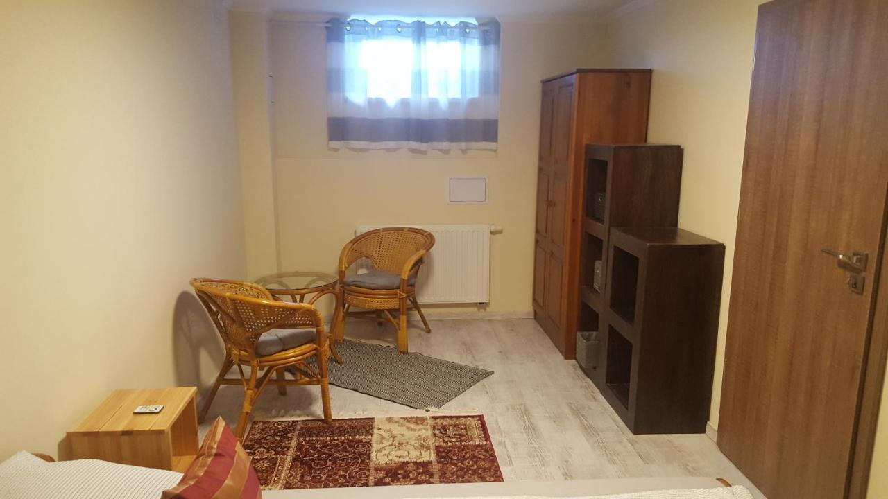 Gyoengyvirag Apartman Кестхей Экстерьер фото