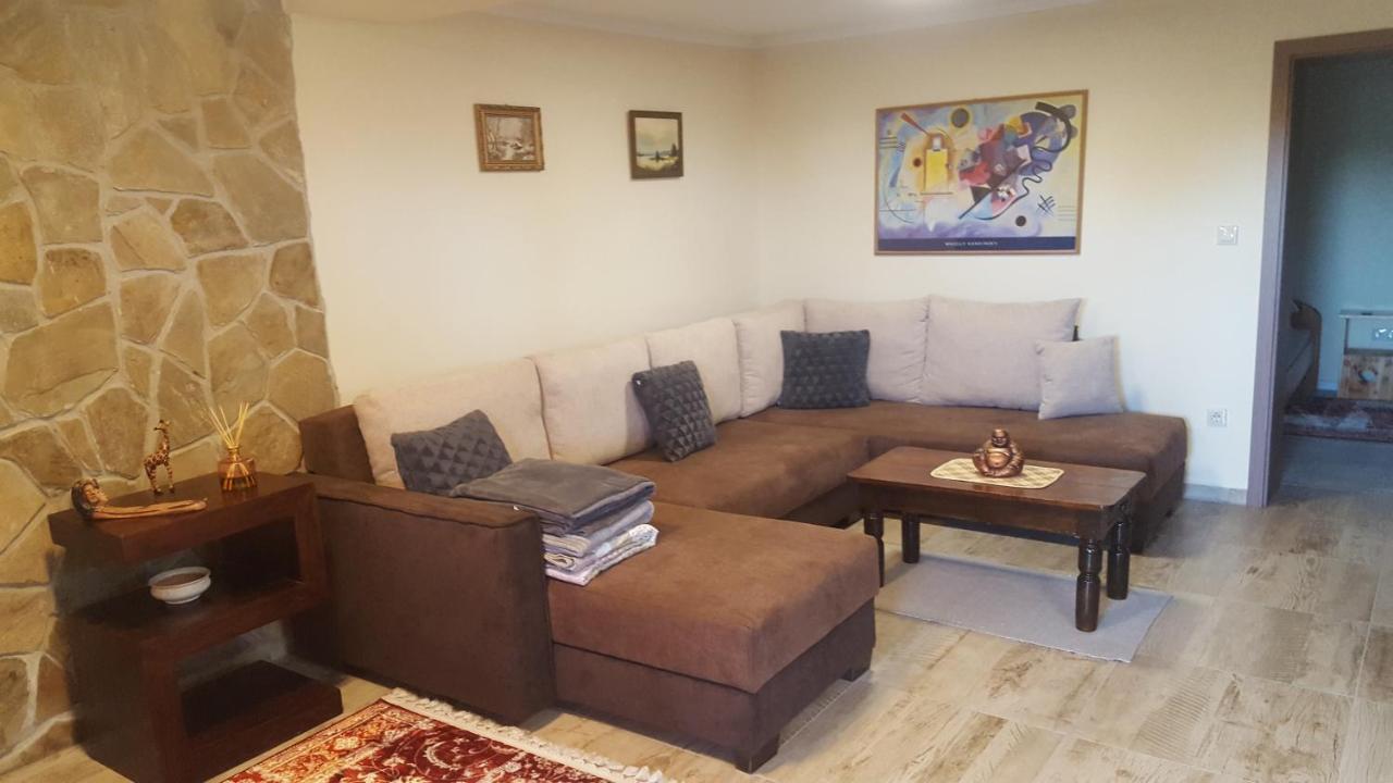 Gyoengyvirag Apartman Кестхей Экстерьер фото