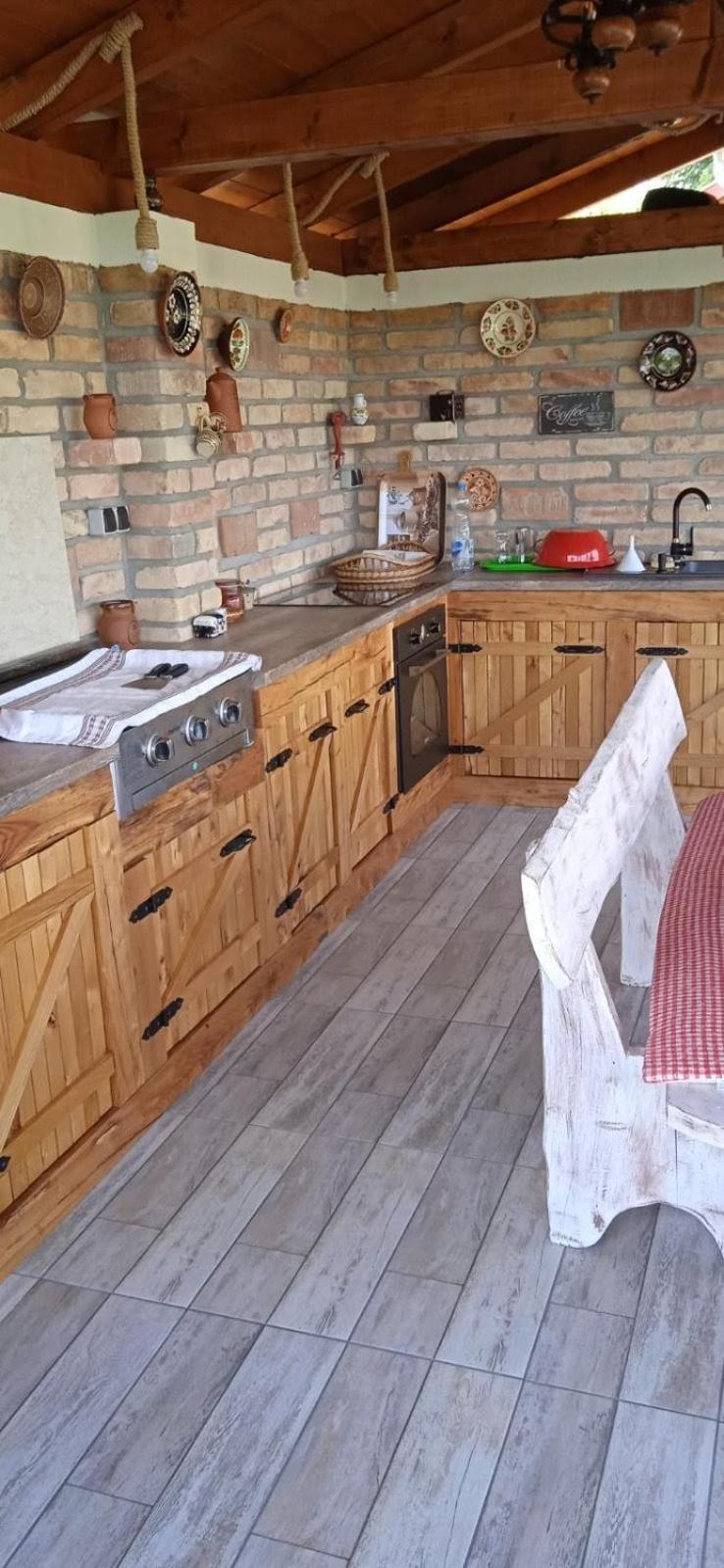 Gyoengyvirag Apartman Кестхей Экстерьер фото